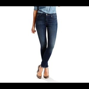 Levi’s Mid-Rise Skinny Jeans. Like new!